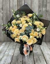 Букет цветов из:  Розы и Лизиантусы в Алапаевске