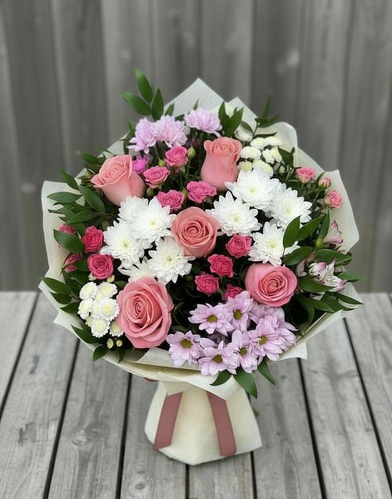Букет цветов из: Альстромерии, Гвоздики, Розы и Хризантемы в Алапаевске