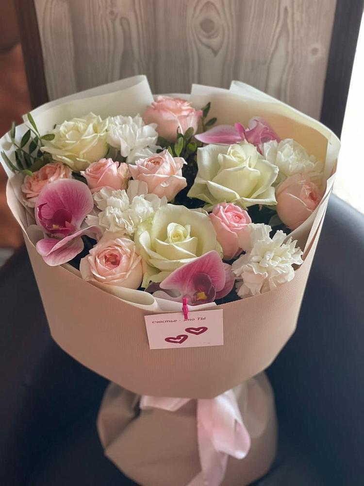 Букет цветов из: Орхидеи, Розы и Гвоздики в Алапаевске