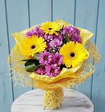 Букет цветов из:  Хризантемы и Герберы в Алапаевске