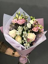 Букет цветов из:  Альстромерии, Розы и Лизиантусы #REPLACE_PRED# Алапаевске