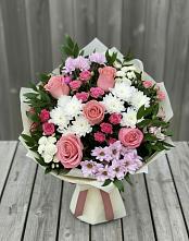 Букет цветов из:  Альстромерии, Гвоздики, Розы и Хризантемы в Алапаевске