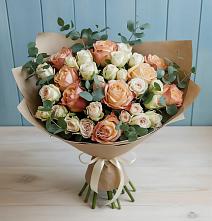 Букет цветов из:  Альстромерии и Розы в Алапаевске